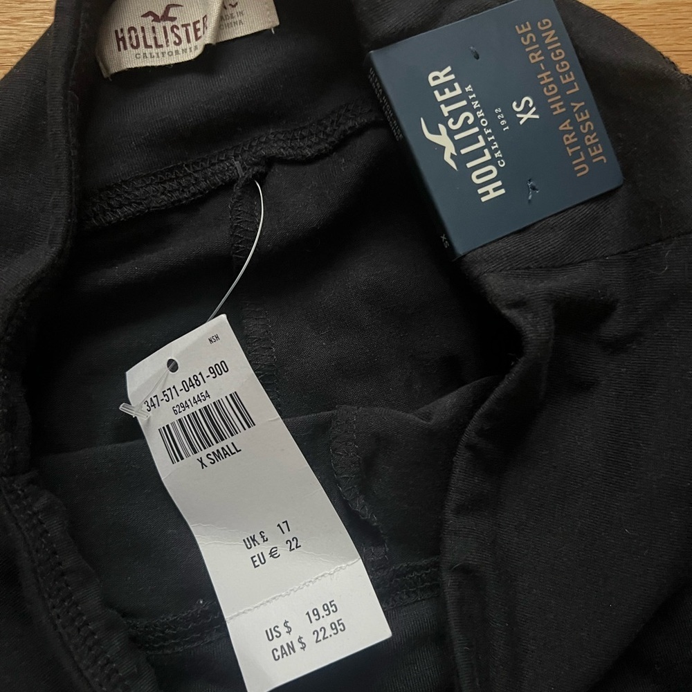 NWT Hollister Ultra High Rise Jersey Leggings XS Biker Style Black - Picture 4 of 4